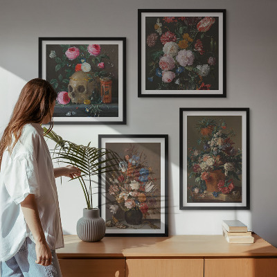 Tavelvägg ovanför soffa Blommor i vaser kompositioner