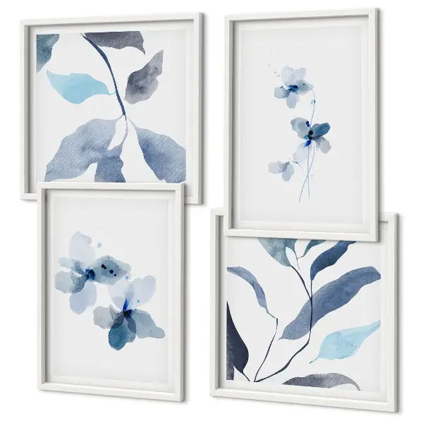 Tavelvägg med motiv av blå blommor minimalistisk stil för placering ovanför soffa