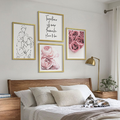 Tavelvägg med 4 tavlor Familjens linjekonstrosbuketter