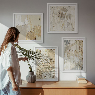 Tavelvägg ovanför soffa Beige abstrakta former linjer