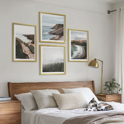 Tavelvägg ovanför soffa Klipputsikt, strandlandskap