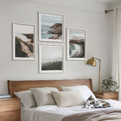 Tavelvägg ovanför soffa Klipputsikt, strandlandskap