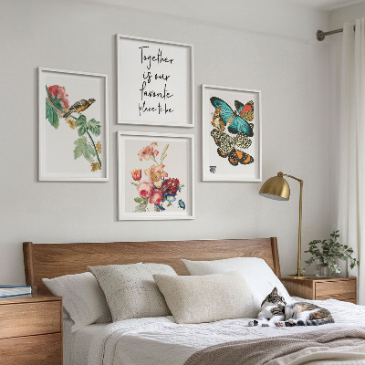 Tavelvägg med 4 tavlor Blommor fjärilar fågel pastell