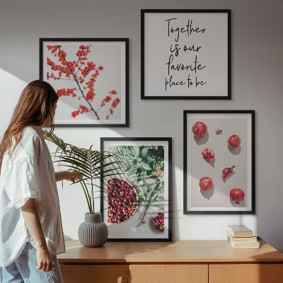 Tavelvägg med 4 tavlor Röda frukter av växter minimalism