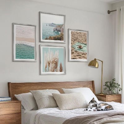 Tavelvägg ovanför soffa Strandvågor gräshatt
