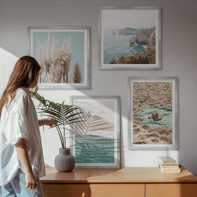 Tavelvägg ovanför soffa Strandvågor gräshatt
