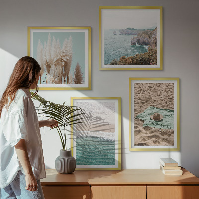 Tavelvägg ovanför soffa Strandvågor gräshatt
