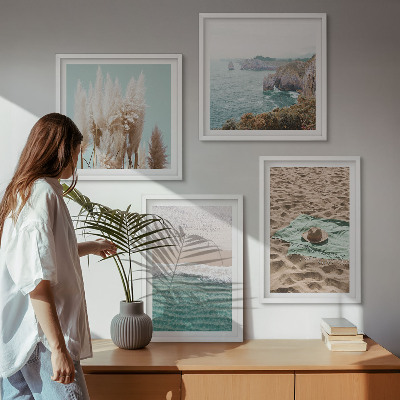 Tavelvägg ovanför soffa Strandvågor gräshatt