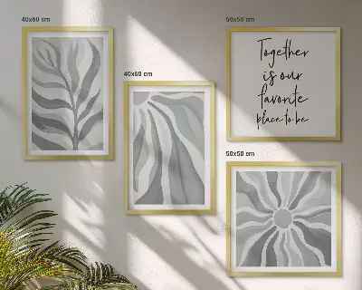 Blommig postersats för tavelvägg med pastellfärgade illustrationer ovanför soffan