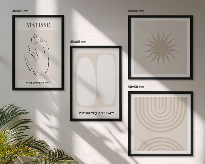Tavelvägg ovanför soffa Snygga minimalistiska linjer