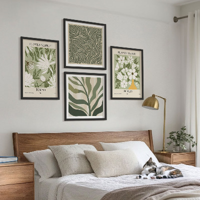 Tavelvägg ovanför soffa Växtmönster boho dekorationer