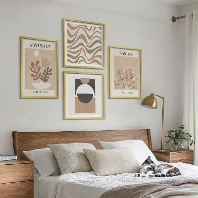 Tavelvägg med 4 motiv abstrakta former och mönster