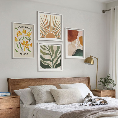 Tavelvägg ovanför soffa Abstrakta blommotiv