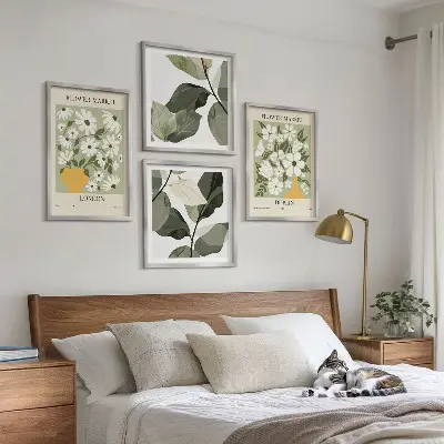 Tavelvägg med 4 tavlor med blommönster London och Dublin