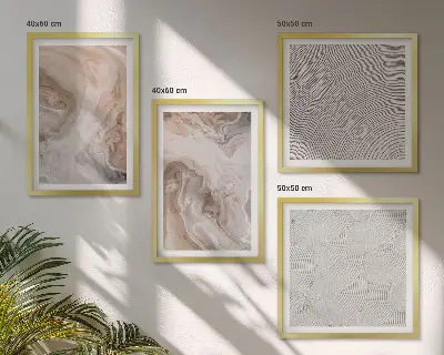 Tavelvägg ovanför soffa med marmor- och stenmönstrad textur