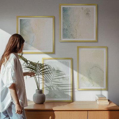 Tavelvägg ovanför soffa Pastell akvarell dukstruktur