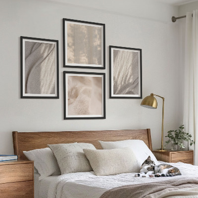 Tavelvägg ovanför soffa Naturliga boho-tyger närbild