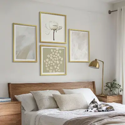 Blommor med moderiktiga boho-texturer set om 4 tavlor