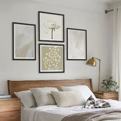 Blommor med moderiktiga boho-texturer set om 4 tavlor