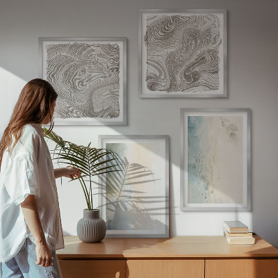 Tavelvägg ovanför soffa Fina akvarellkartonger