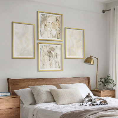 Tavelvägg med 4 tavlor Ljus texturerad färgdesign