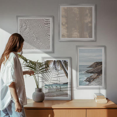 Tavelvägg ovanför soffa Sommarutsikt över sanden och havet