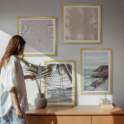 Tavelvägg ovanför soffa Sommarutsikt över sanden och havet