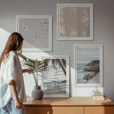 Tavelvägg ovanför soffa Sommarutsikt över sanden och havet