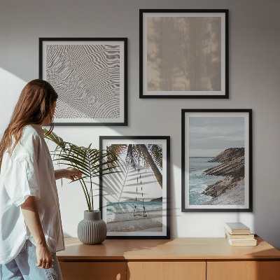 Tavelvägg ovanför soffa Sommarutsikt över sanden och havet