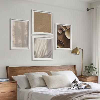 Tavelvägg ovanför soffa Strukturer texturer minimalism