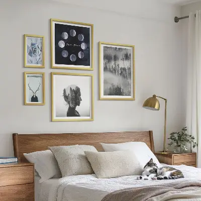 Set med 5 tavlor motiv av naturlig skog