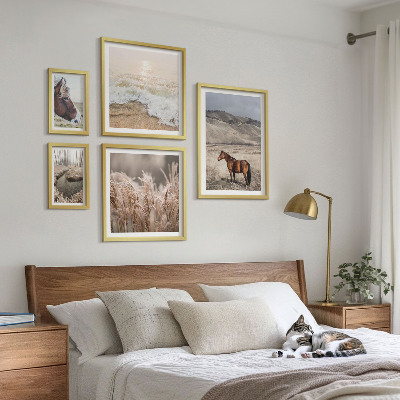 Tavelvägg med 5 tavlor Landskap med hästar och vatten