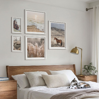 Tavelvägg med 5 tavlor Landskap med hästar och vatten