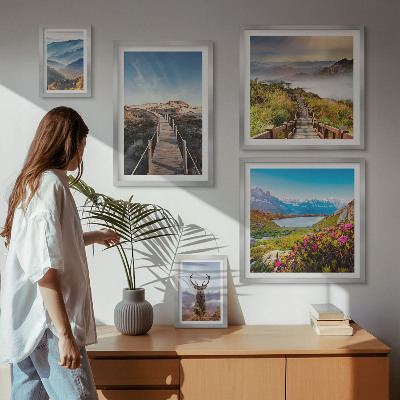 Set om 5 tavlor Landskap av berg och vilda skogar