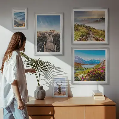 Landskap av berg och vilda skogar set om 5 tavlor