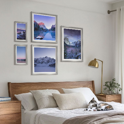 Tavelvägg med 5 tavlor Bergsjöar skogar landskap
