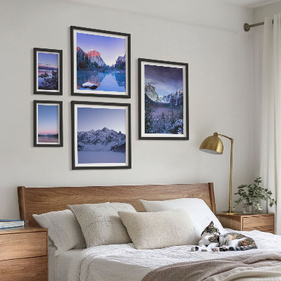 Tavelvägg med 5 tavlor Bergsjöar skogar landskap