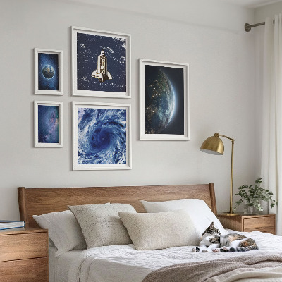 Tavelvägg med 5 tavlor Jordens kosmiska landskap