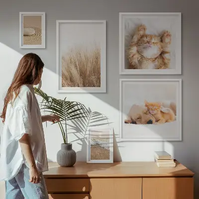 Tavelvägg med 5 tavlor motiv med söta djurlandskap