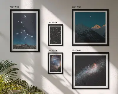 Kosmiska landskap på nattens stjärnor set med 5 tavlor