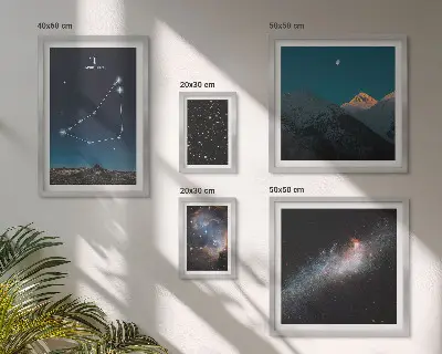 Tavelvägg med 5 tavlor med kosmiska landskapskonstellationer