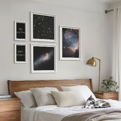 Tavelset väggdekoration med kosmisk inspirationsmotivation