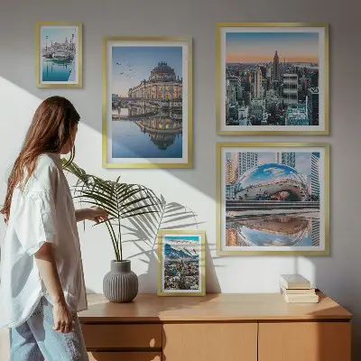 Set om 5 tavlor med motiv av urbana landskap, arkitektur och natur