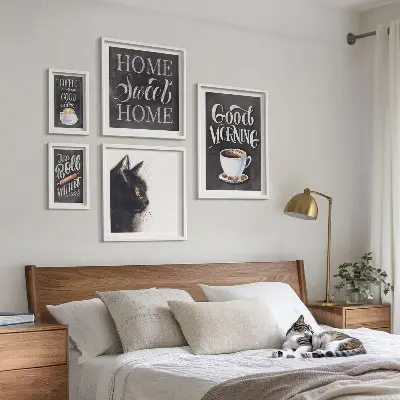 Positiva slogans för kaffekatt set om 5 tavlor
