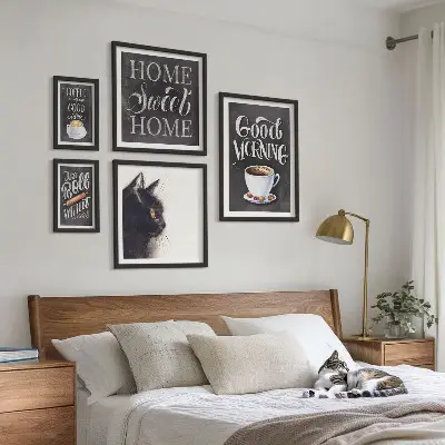 Positiva slogans för kaffekatt set om 5 tavlor