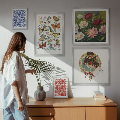 Tavelvägg med 5 tavlor Blommor fjärilar vintage dekorationer