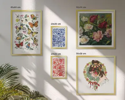 Tavelvägg med 5 tavlor med vintage-motiv av blommor och fjärilar