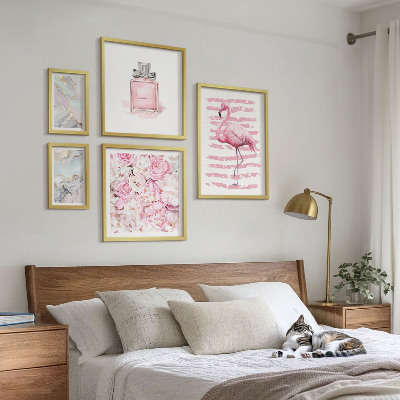 Väggdekoration tavelset Snygga rosa accenter med flamingoblommor