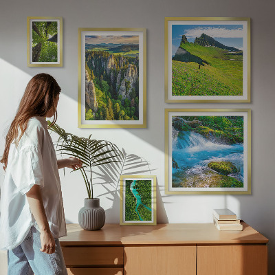Tavelvägg med 5 tavlor Landskap berg floder skogar