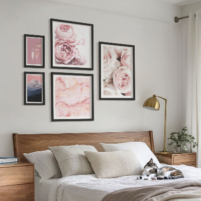 Tavelvägg med 5 tavlor Elegant accent med rosa blommor